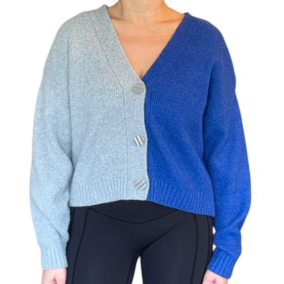 Primark V-Neck Knit Cardigan Sweater Button Up Two-Tone Size Medium Blue Gray - Picture 5 of 14